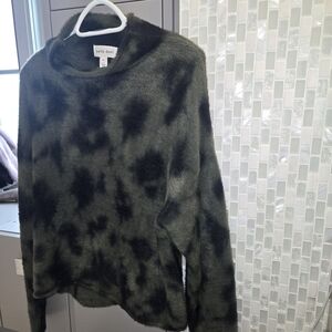 Bella Dahl Olive and Charcoal Sweater